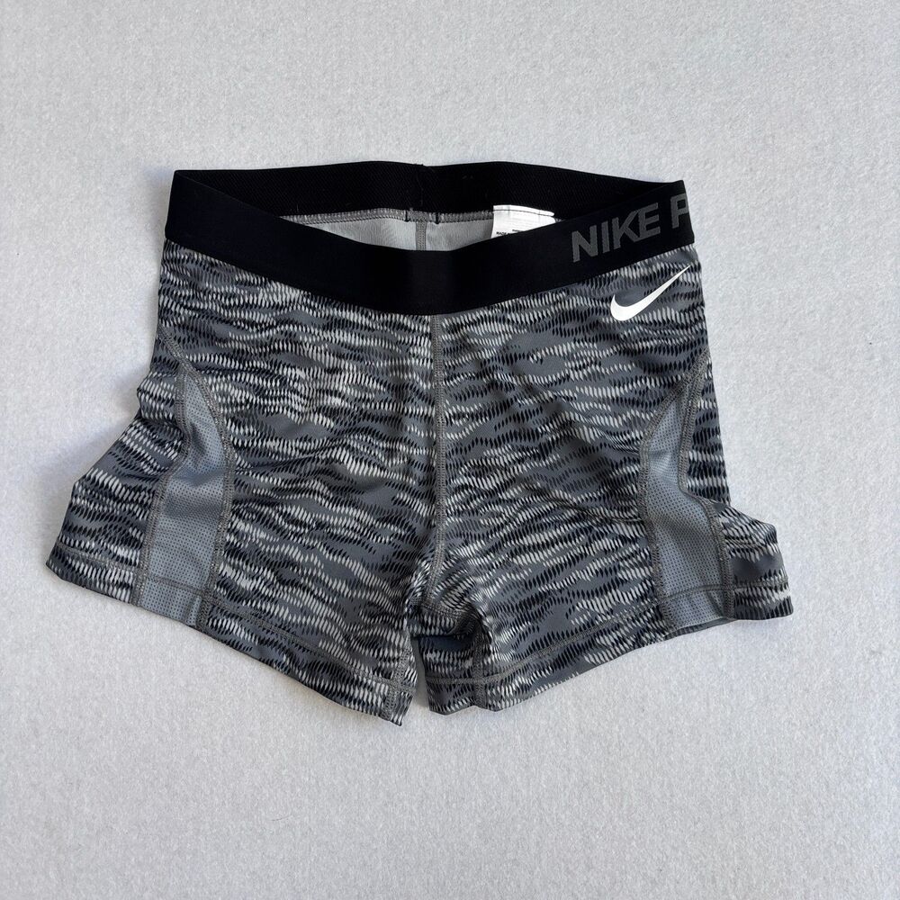 Nike Pro Mid-Rise Printed 3" Short Women's M Black & White Pattern Athletic Run